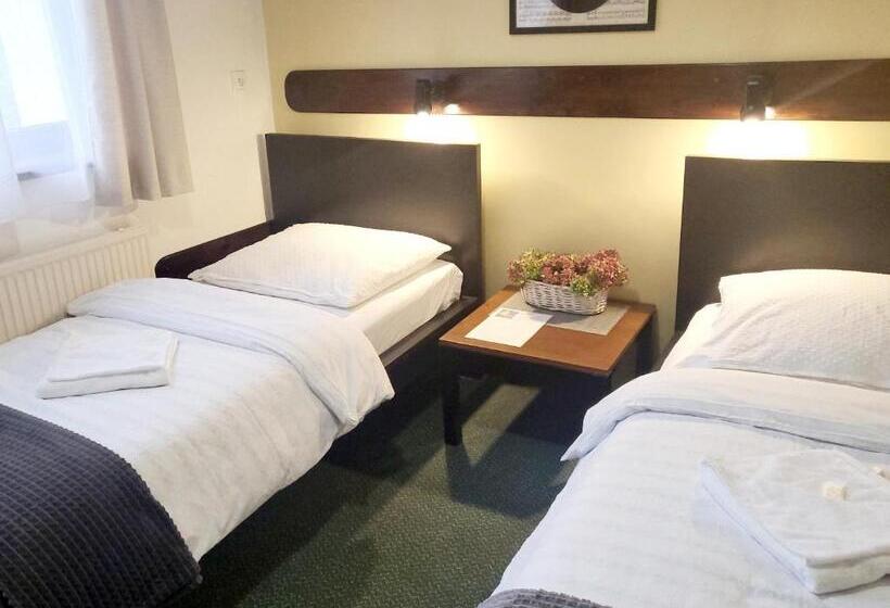 سوئیت 2 خوابه, Penzion Bazalka