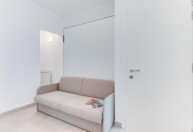 デラックススタジオ, Residence Diffuso Arcobaleno