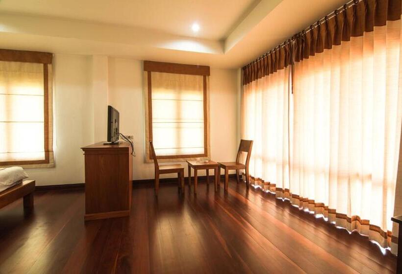 Номер Deluxe с Балконом, Thaihome Resort