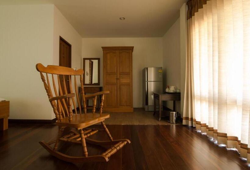 Номер Deluxe с Балконом, Thaihome Resort