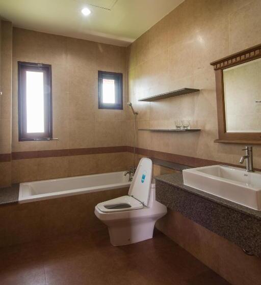 Номер Deluxe с Балконом, Thaihome Resort