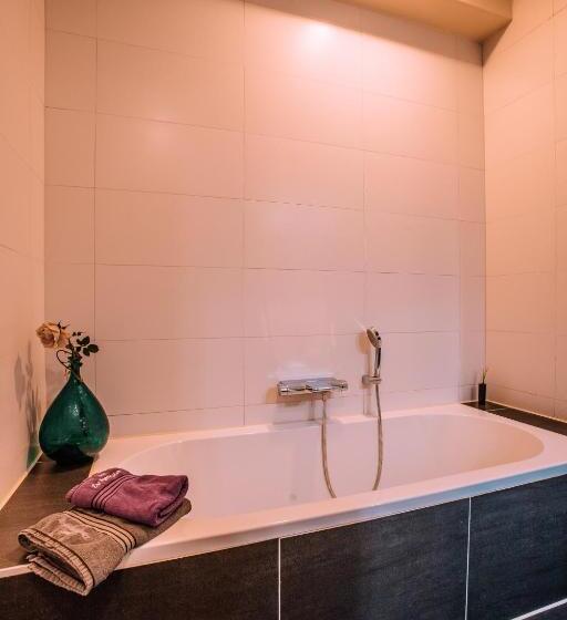 家庭房间共用浴室, B&b/boertel De Meander