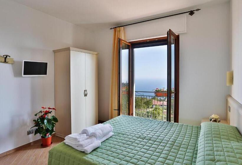 Triple Room Sea View, Bb Santalucia