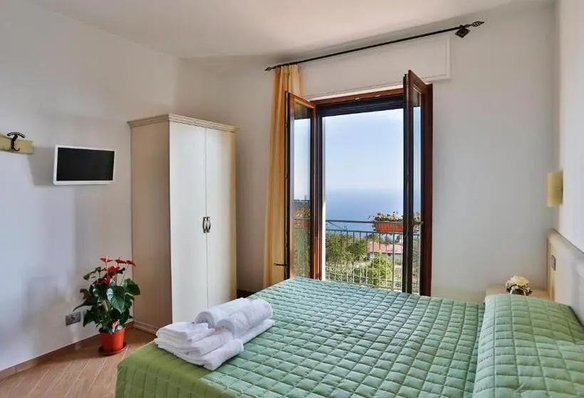 Triple Room Sea View, Bb Santalucia