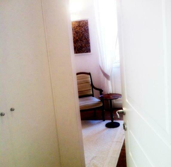 豪华房间, Efamoresca