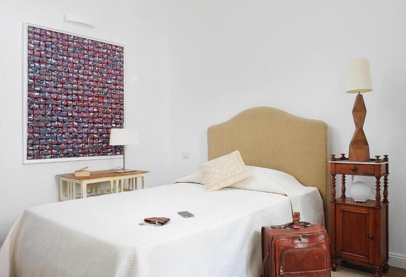 豪华单人间, Efamoresca