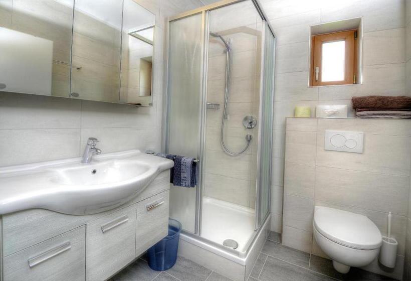 Апартаменты 2 Спальни, Haus Brandner