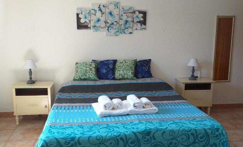 חדר סטנדרט, Bed And Breakfast Le Petunie