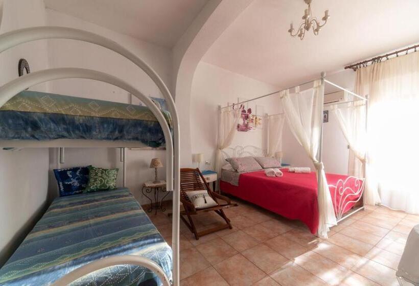 سوئیت با بالکن, Bed And Breakfast Le Petunie