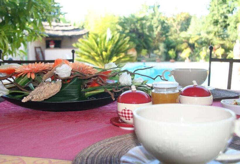 חדר סטנדרט, Une Chambre à La Campagne