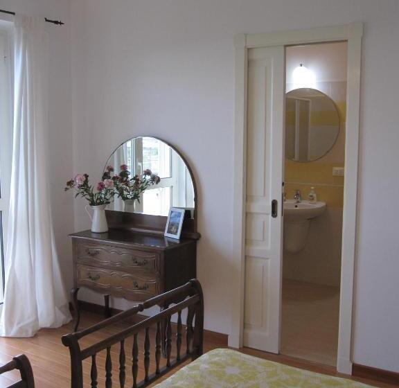 Quarto Triplo Estandar, Magnolia B&b