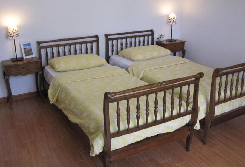 غرفة قياسية ثلاثية, Magnolia B&b