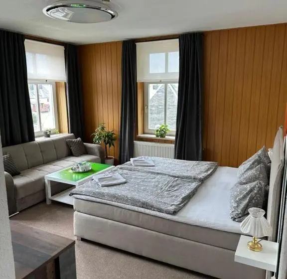 Deluxe-perhehuone, Pension Zur Wartburg