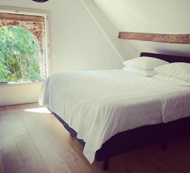 Номер Стандарт Вид на Сад, Hoeve Berghof