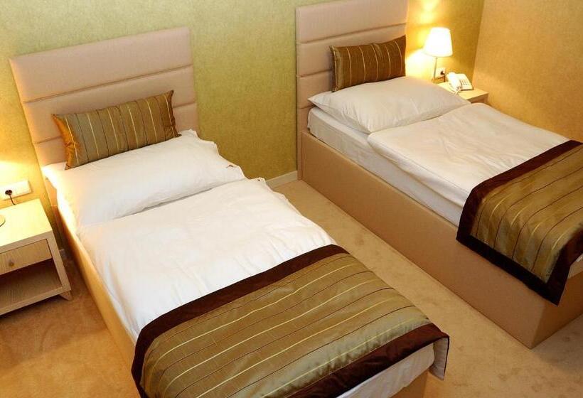 غرفة قياسية, Predium