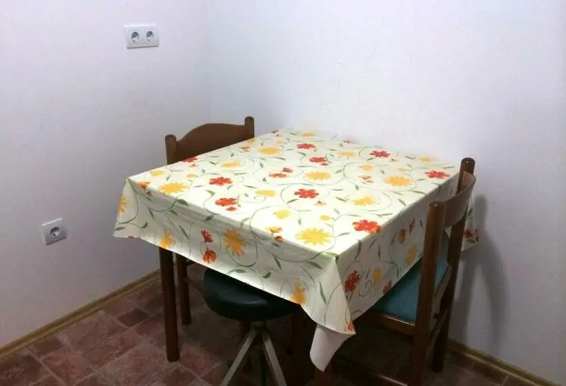 استودیو استاندارد با بالکن, Tourist Farm šalamun