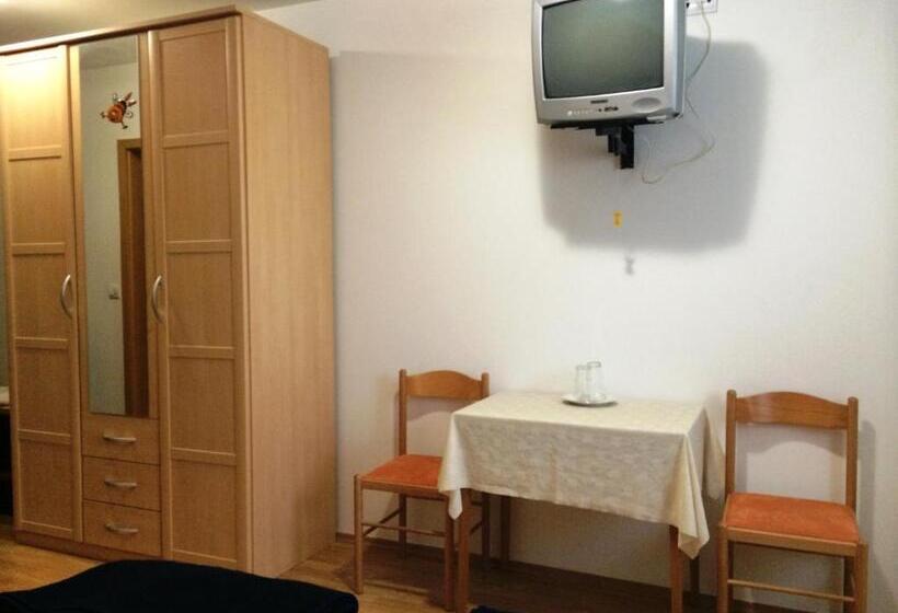 اتاق استاندارد, Tourist Farm šalamun