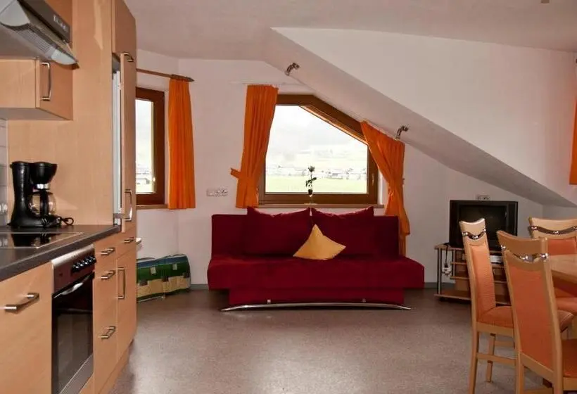 Apartament 4 Dormitoare, Ehstandhof
