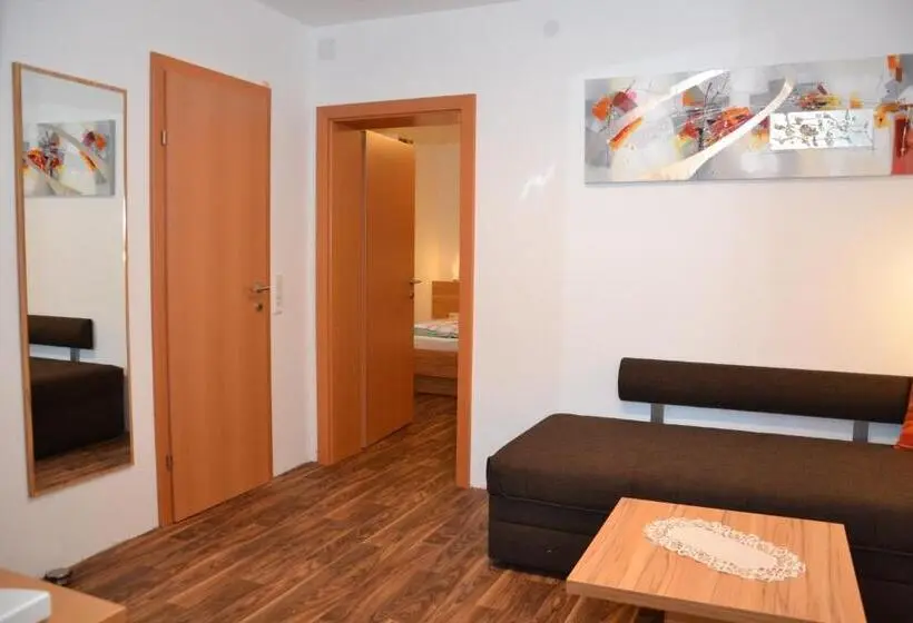 آپارتمان 1 خوابه با بالکن, Gästehaus Bachmann