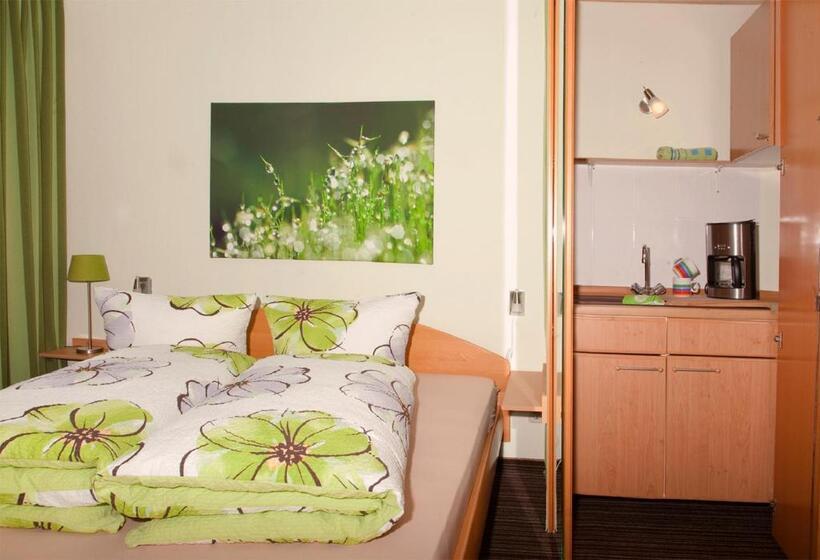 Standard room with outdoor bath, Haus Quentin