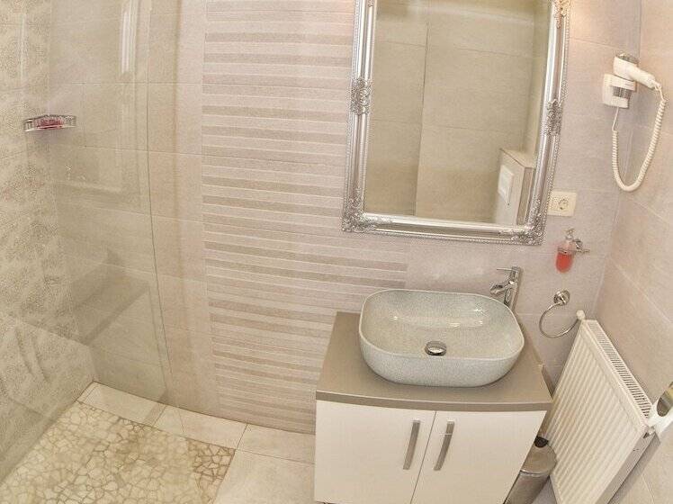 Апартаменты Deluxe 1 Спальня, La Maisonnette