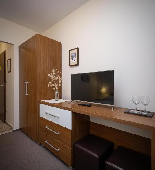 Номер Стандарт с Балконом, Penzion Hastrman