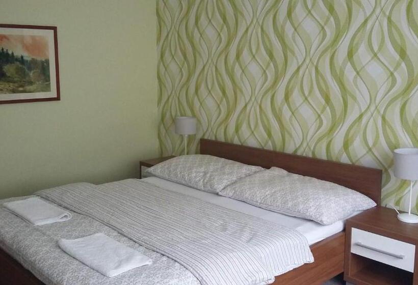 Люкс, Penzion Hastrman