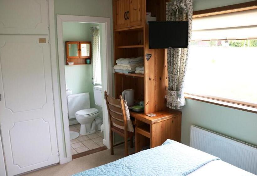 标准间, Comeragh View