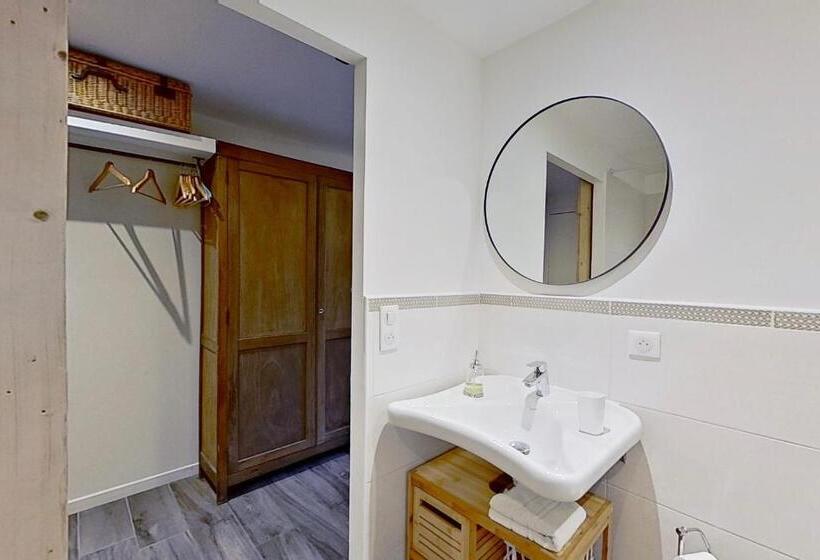 استودیو استاندارد با تراس, La Villa Dupont D Avignon