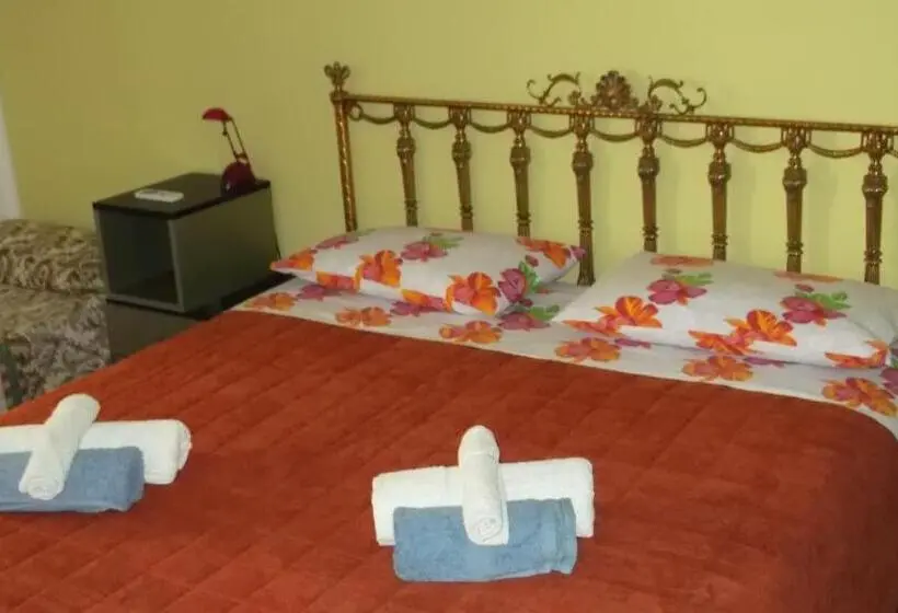 Standard-huone, Solimarina