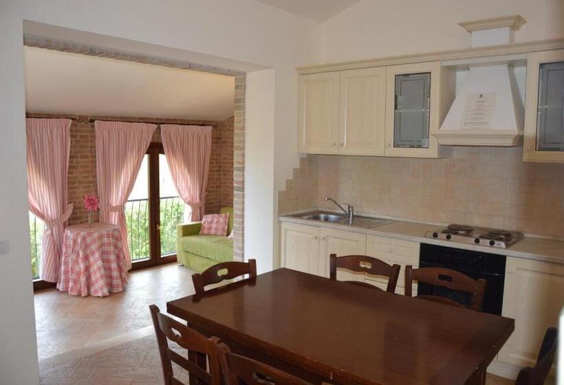 شقة ديلوكس غرفتين نوم مطلة على البحر, Cumana Blu Apartments