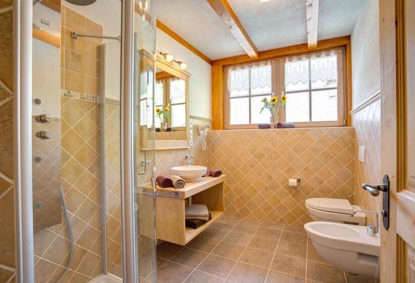 דירת שני חדרים, Parggenhof