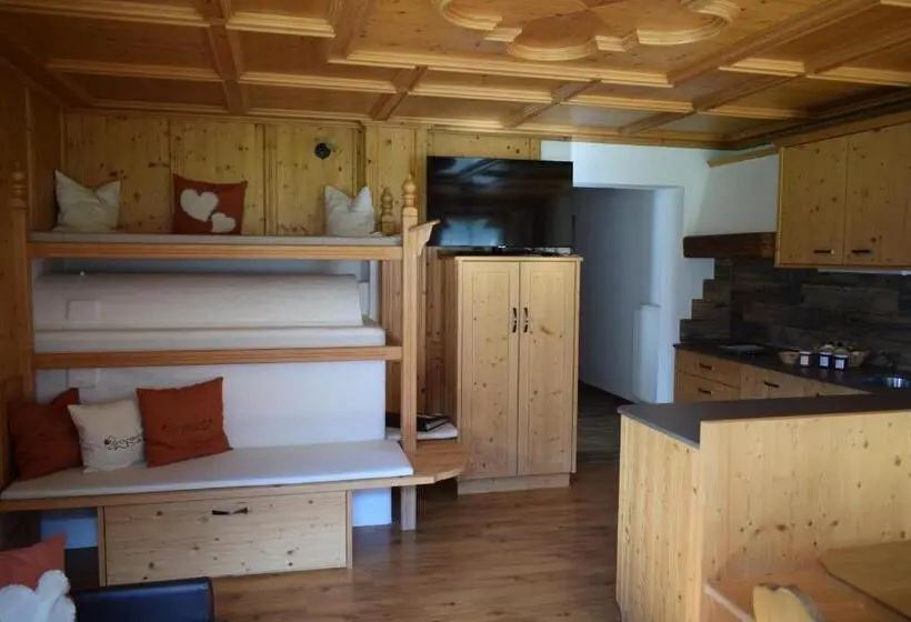 Huoneisto 1 Makuuhuone Pohjakerros, Parggenhof