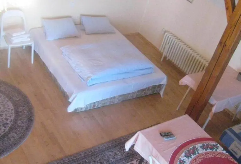 １ベッドルームドゥプレックスアパートメント, Apartmány Sedmikráska