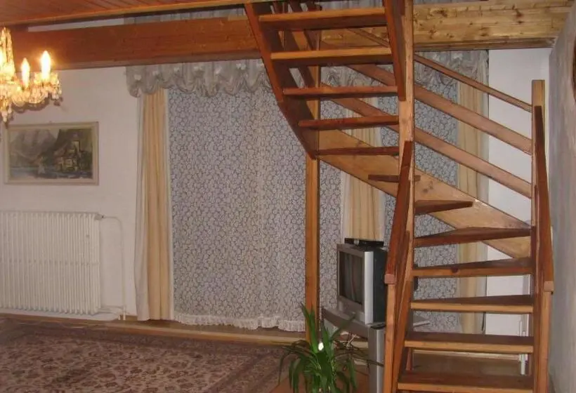 １ベッドルームドゥプレックスアパートメント, Apartmány Sedmikráska