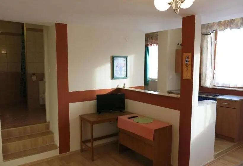 スイート, Apartmány Sedmikráska
