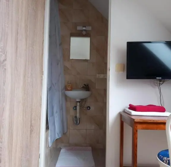 スタンダードシングルルーム, Apartmány Sedmikráska