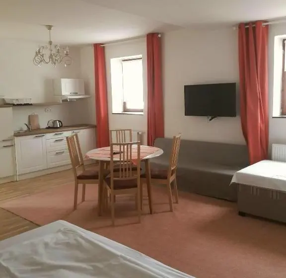 １ベッドルームアパートメント, Apartmány Sedmikráska
