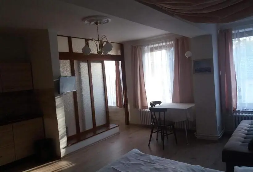 １ベッドルームアパートメント, Apartmány Sedmikráska