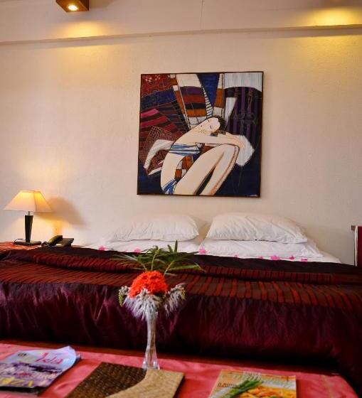 디럭스 룸 킹사이즈 침대, Punta Bulata White Beach Resort & Spa