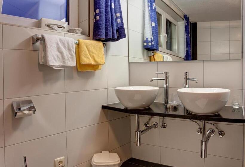 침실 3개 아파트, Garni Feuerstein