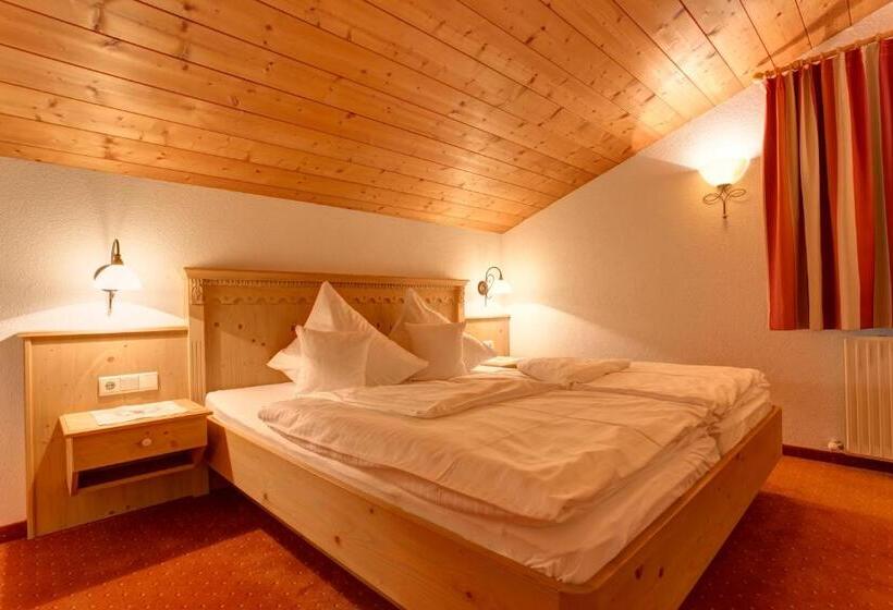 침실 3개 아파트, Garni Feuerstein