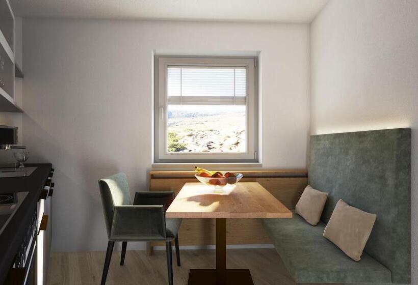 발코니가 있는 2 베드룸 아파트, Garni Feuerstein