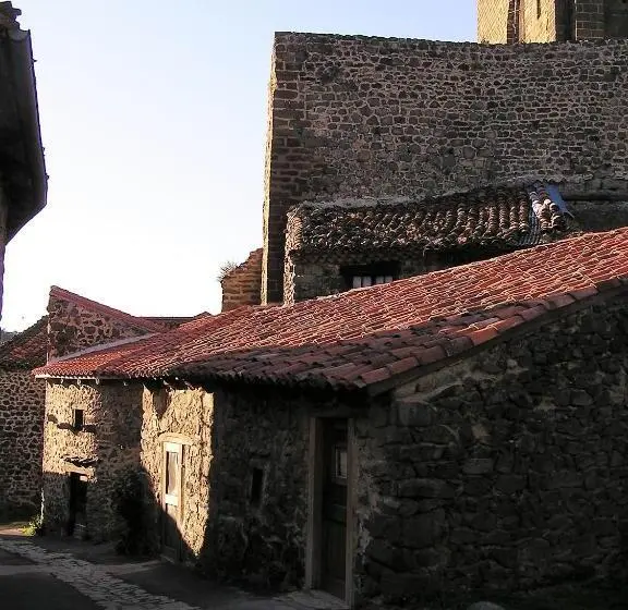 スタンダードスタジオ, La Grande Maison á Chanteuges