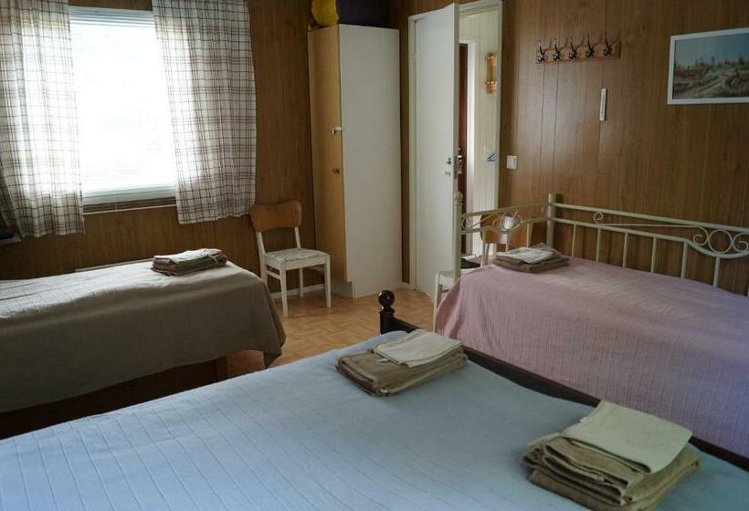 חדר סטנדרט לארבעה, Heidin Mummola Farm