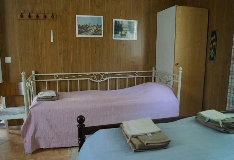 スタンダード４人部屋, Heidin Mummola Farm