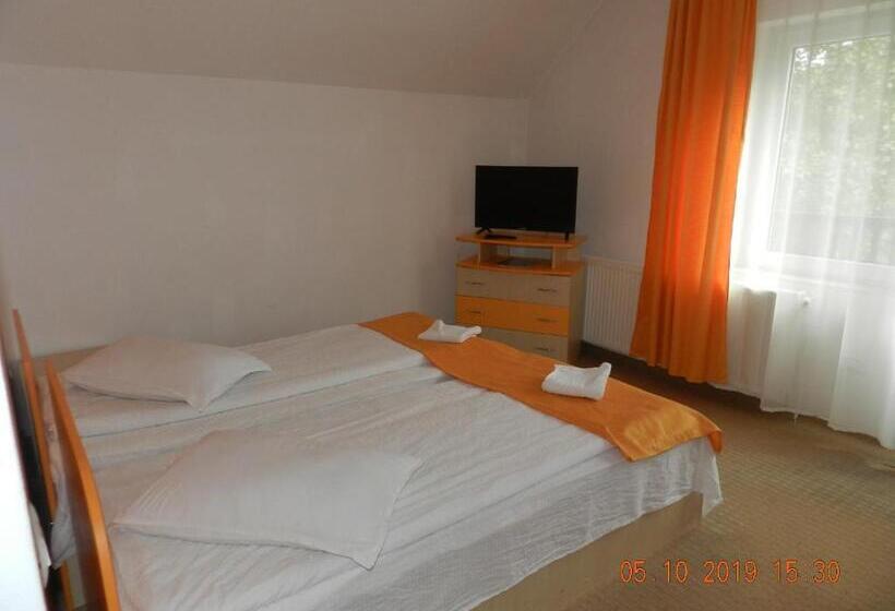 Номер Стандарт с Балконом, Pensiunea Marina