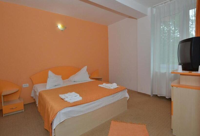 Люкс Superior 2 Спальни, Pensiunea Marina