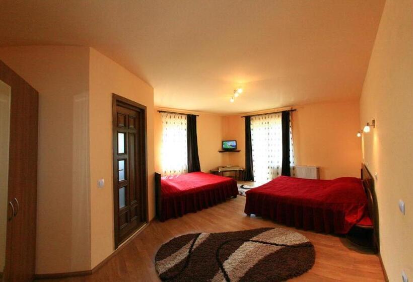 ファミリールーム, Pensiunea Sarah Bran