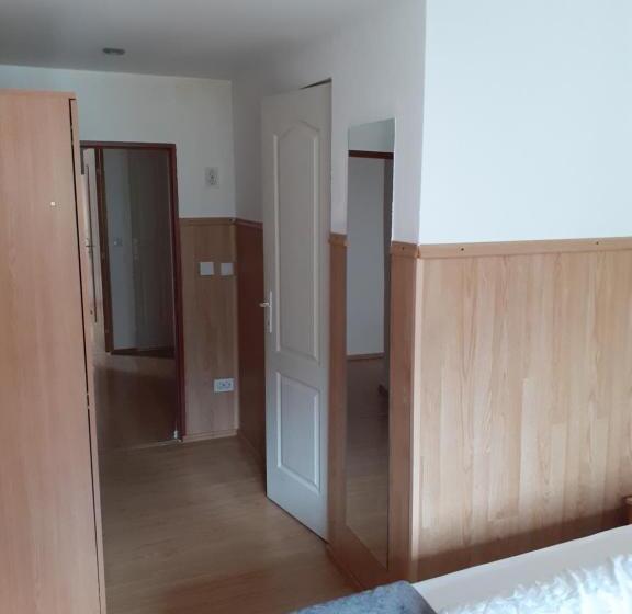 Апартаменты 1 Спальня, Zirnberg Appartements